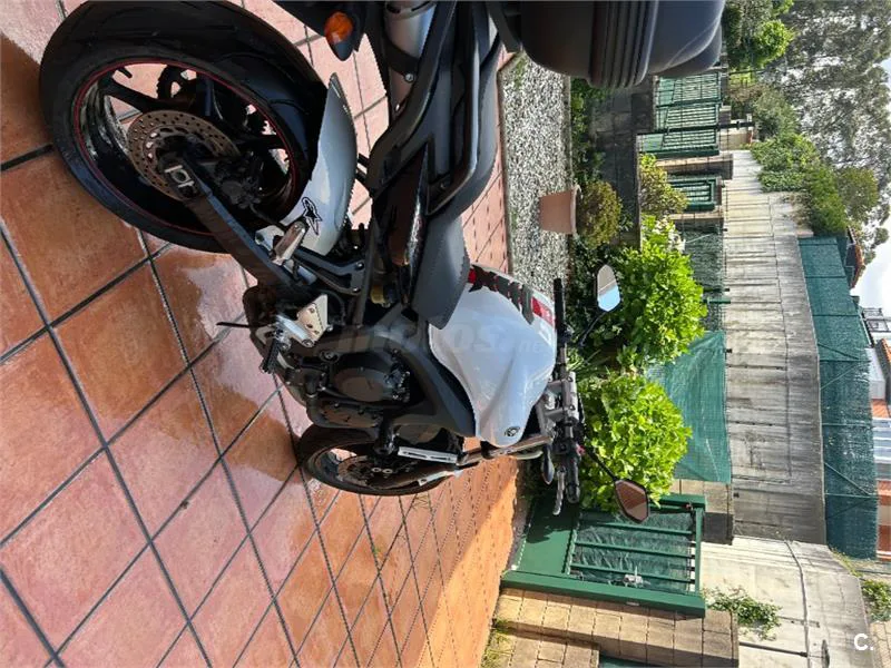 Yamaha FZ6 N S2 – Vista 2