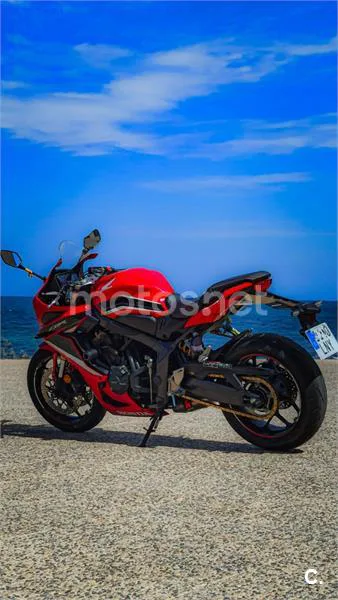 Honda CBR 650 R – Vista 3