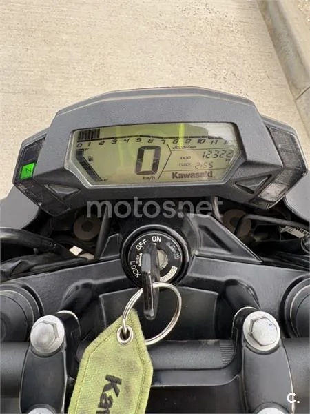 Kawasaki Z 125 – Vista 4