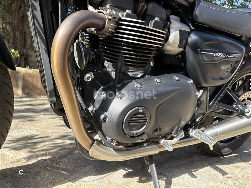 Triumph Speed Twin 900 – Vista 3