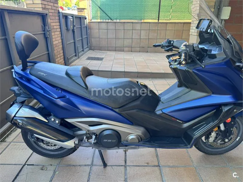 Kymco AK 550 – Vista 4