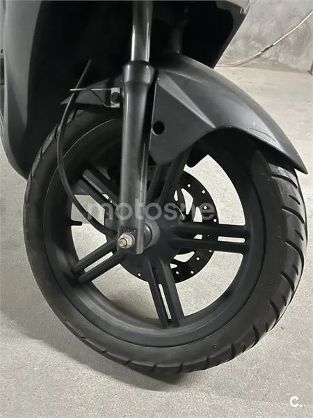 Kymco Agility City 125 – Vista 6