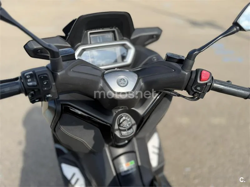 Yamaha XMAX 125 – Vista 13