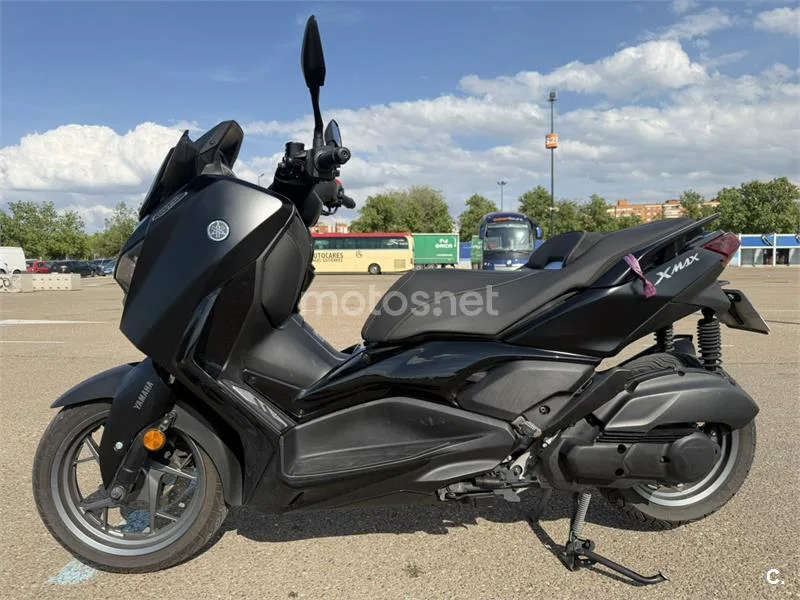 Yamaha XMAX 125 – Vista 32