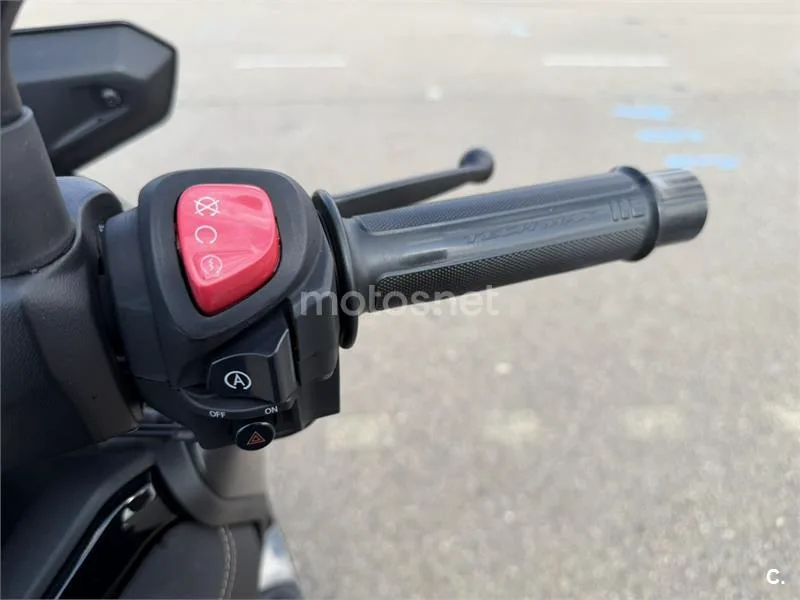 Yamaha XMAX 125 – Vista 9