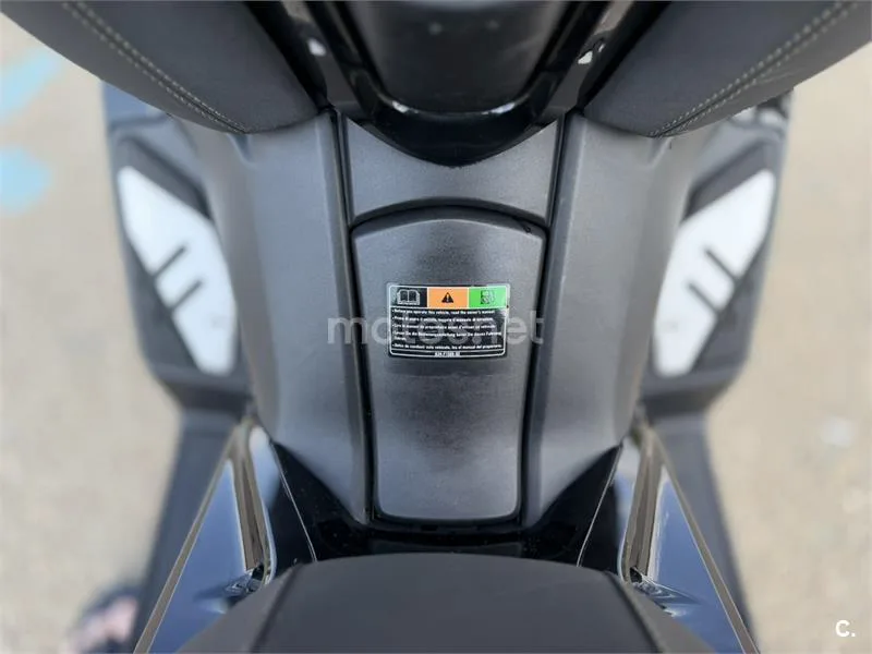 Yamaha XMAX 125 – Vista 10