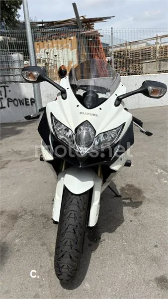 Suzuki GSX-R600 - Vista 3