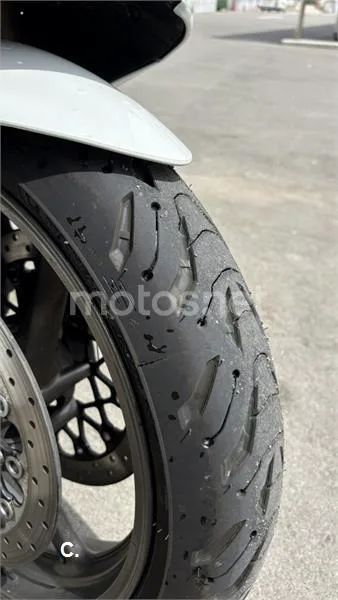 Suzuki GSX-R600 - Vista 10