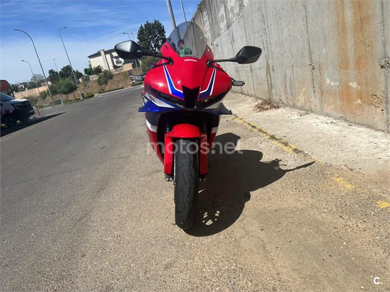 Honda CBR 600 RR 12.500 € 2025 Badajoz - 2
