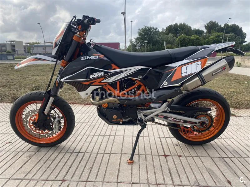 KTM 690 SMC R – Vista 2