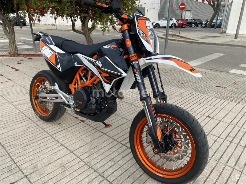 KTM 690 SMC R – Vista 6