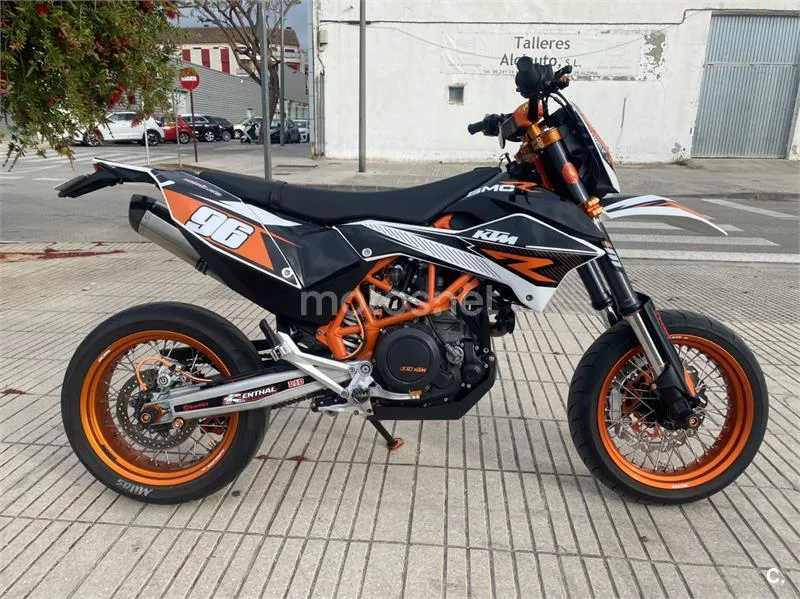 KTM 690 SMC R – Vista 10