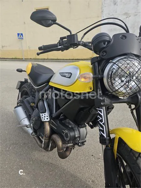 Ducati Scrambler – Vista 9
