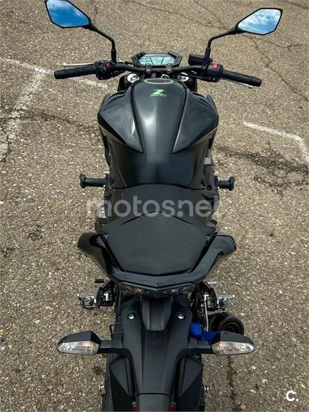 Kawasaki Z 800e – Vista 8