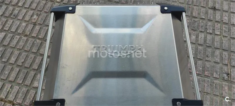 Triumph Tiger 900 – Vista 8