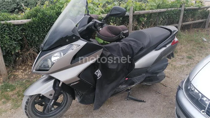 Kymco Super Dink 300i – Vista 3