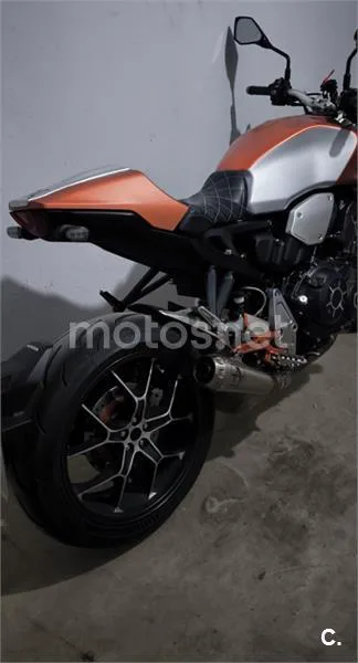 Honda CB 1000R – Vista 5