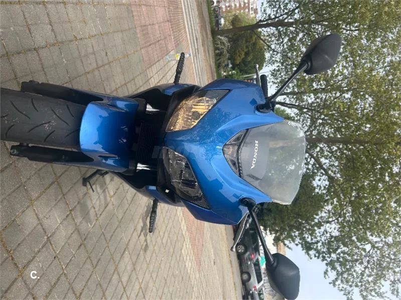 Honda CBR 500 R – Vista 4