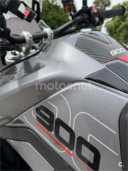 Triumph Tiger 900 – Vista 3