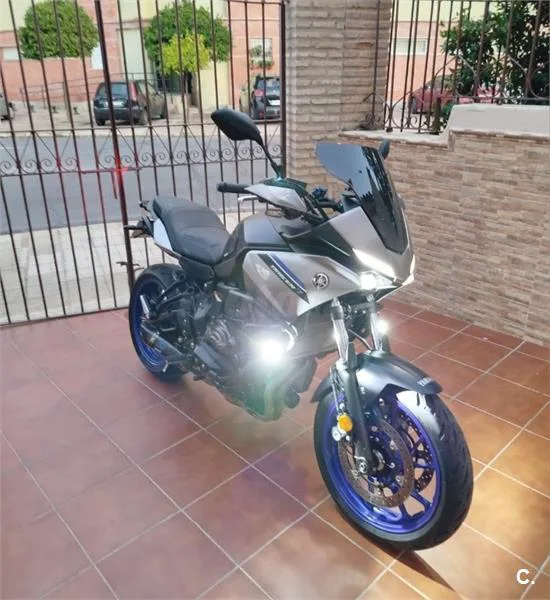 Yamaha Tracer 7 – Vista 7