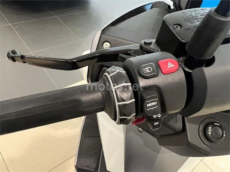 BMW C 400 GT – Vista 7