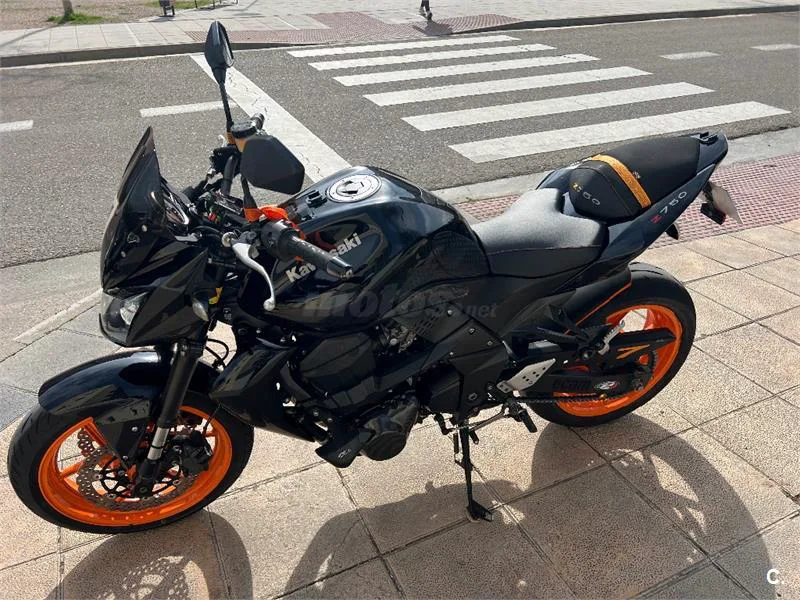 Kawasaki Z 750 – Vista 5