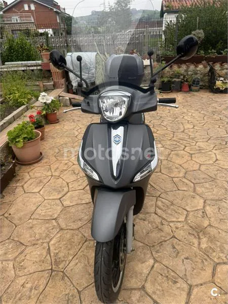 Piaggio Liberty 125 – Vista 2