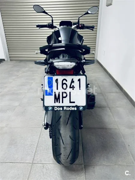 BMW F 900 R – Vista 3