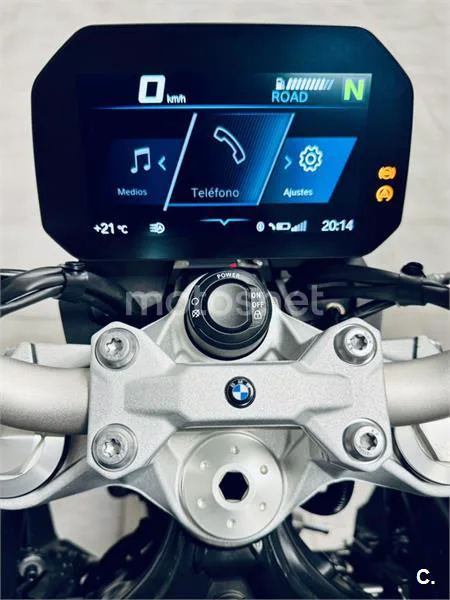 BMW F 900 R – Vista 8
