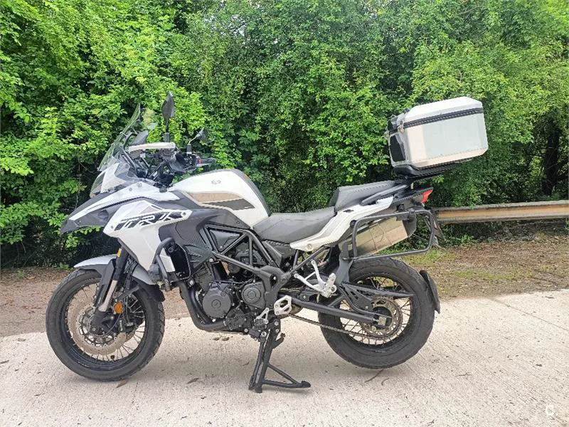 Benelli TRK 502 – Vista 14