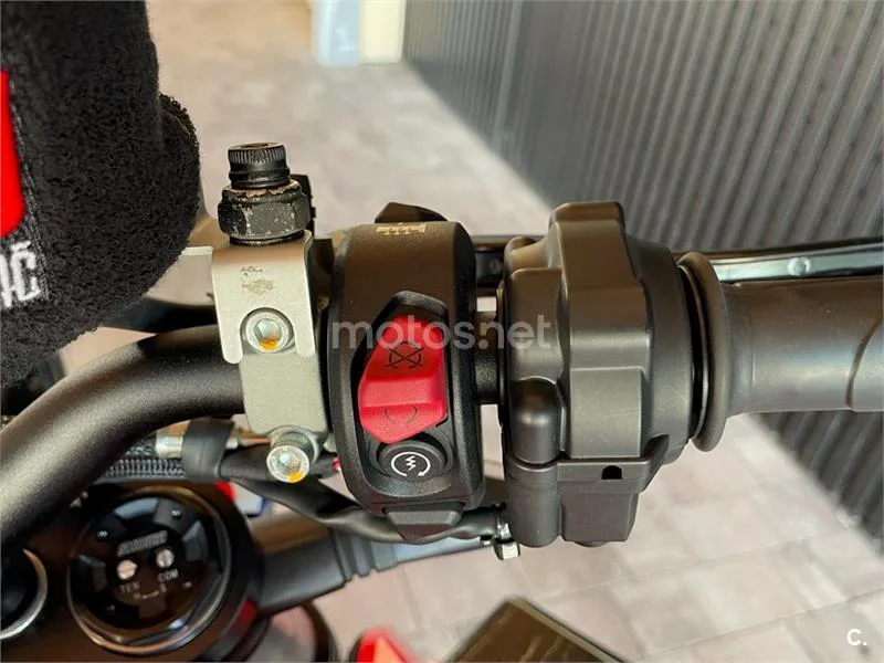 Ducati Streetfighter V4 – Vista 11