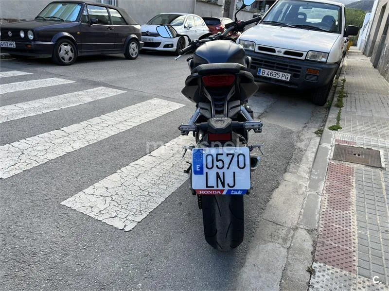 Honda CB 650 R – Vista 13