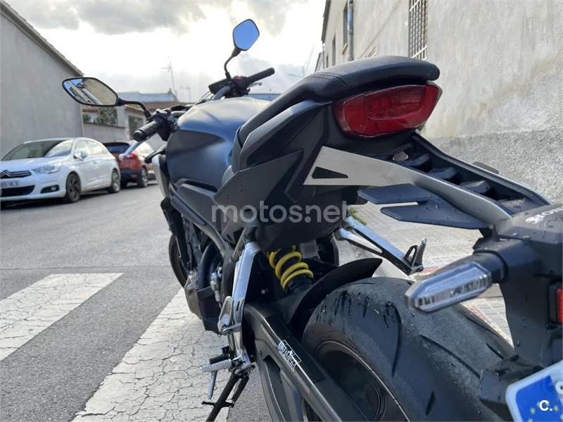 Honda CB 650 R – Vista 16