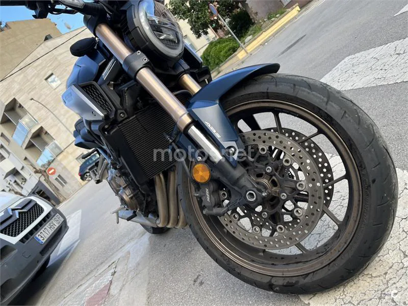 Honda CB 650 R – Vista 3