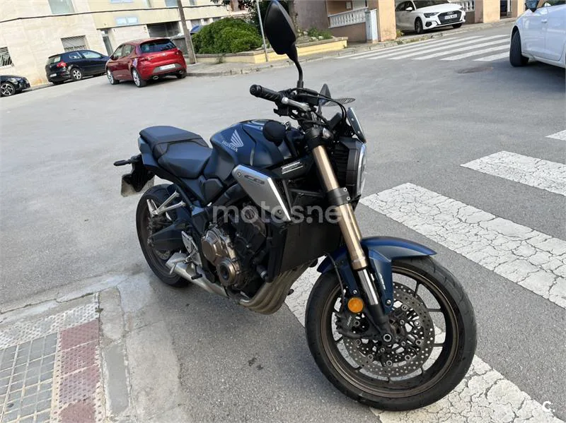 Honda CB 650 R – Vista 5