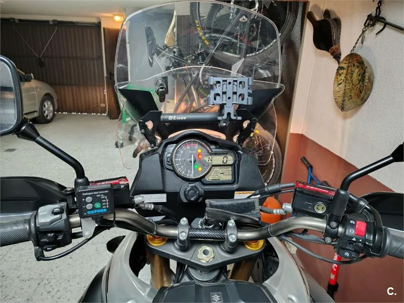 Suzuki V-Strom 1000 – Vista 11