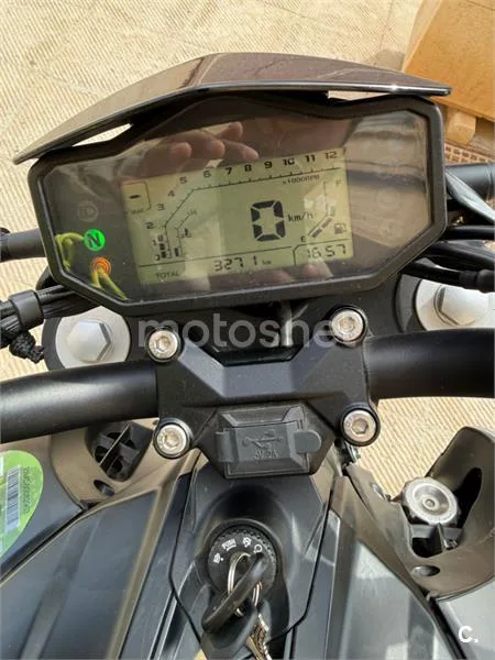 Keeway RKF 125 – Vista 4