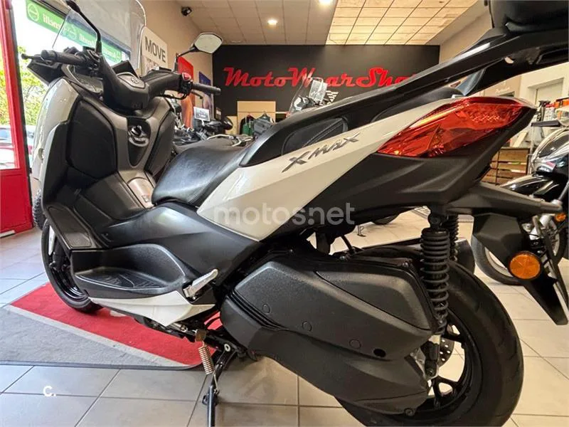 Yamaha XMAX 300 – Vista 3
