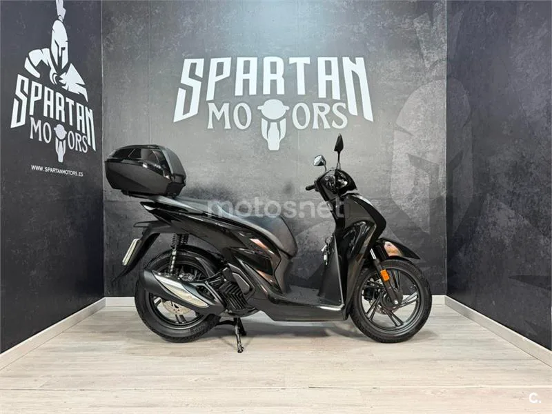 Honda SH 125i – Vista 3