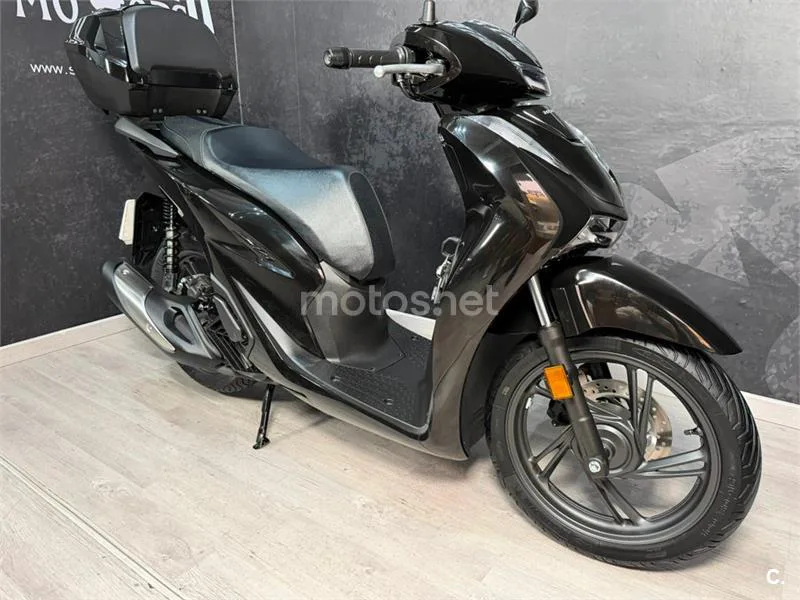 Honda SH 125i – Vista 6