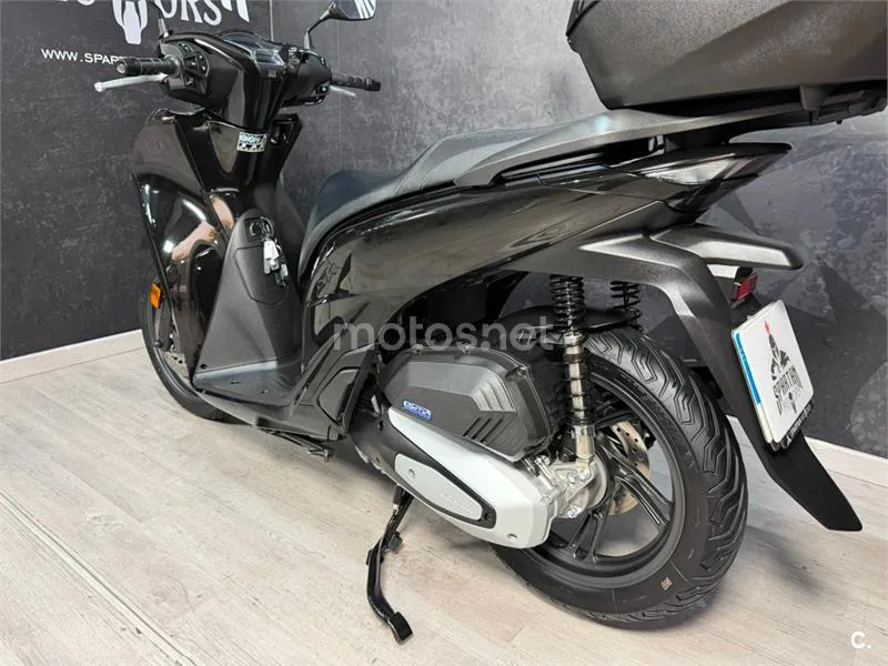 Honda SH 125i – Vista 9