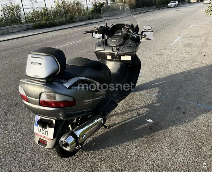 Suzuki Burgman 650 Executive – Vista 3