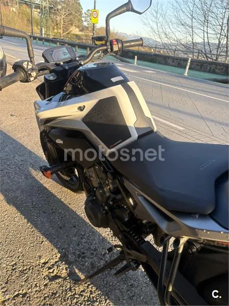 KTM 790 – Vista 2