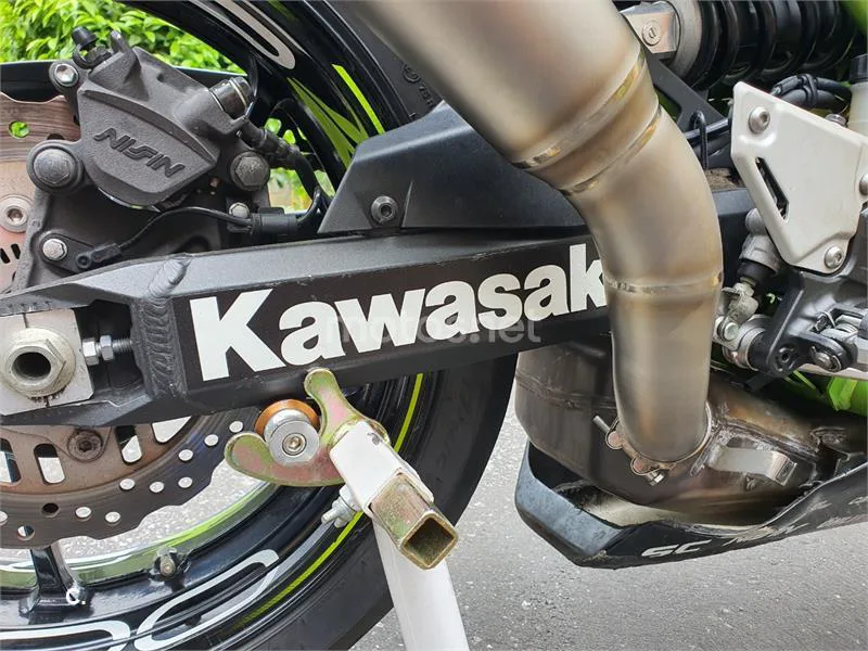 Kawasaki Z900 – Vista 34