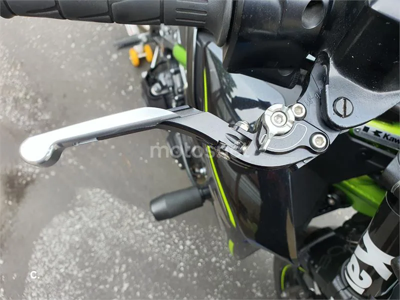 Kawasaki Z900 – Vista 7