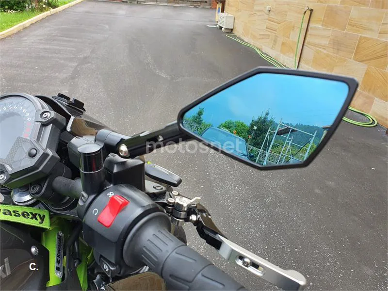 Kawasaki Z900 – Vista 9