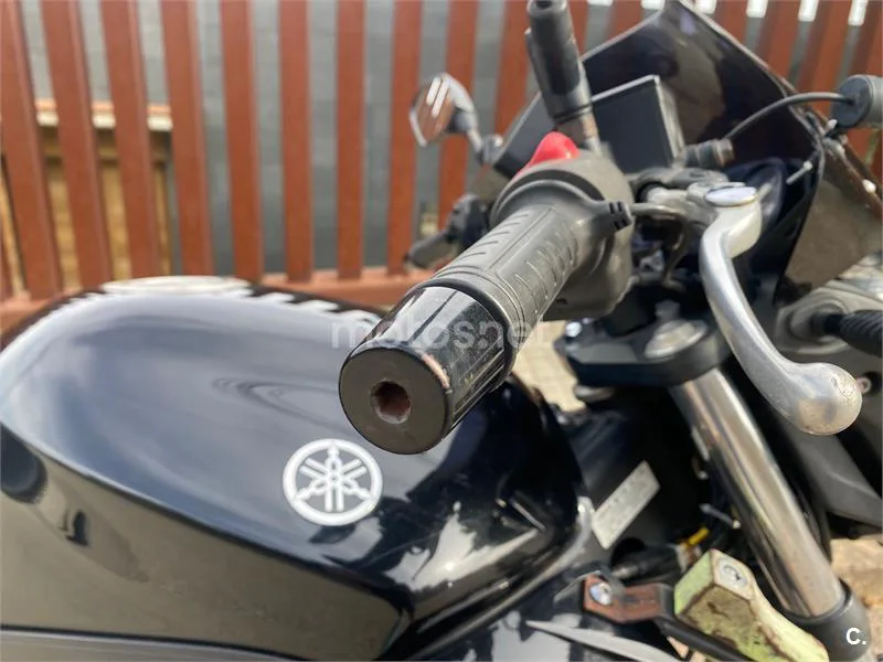 Yamaha XJ6 N Diversion – Vista 8
