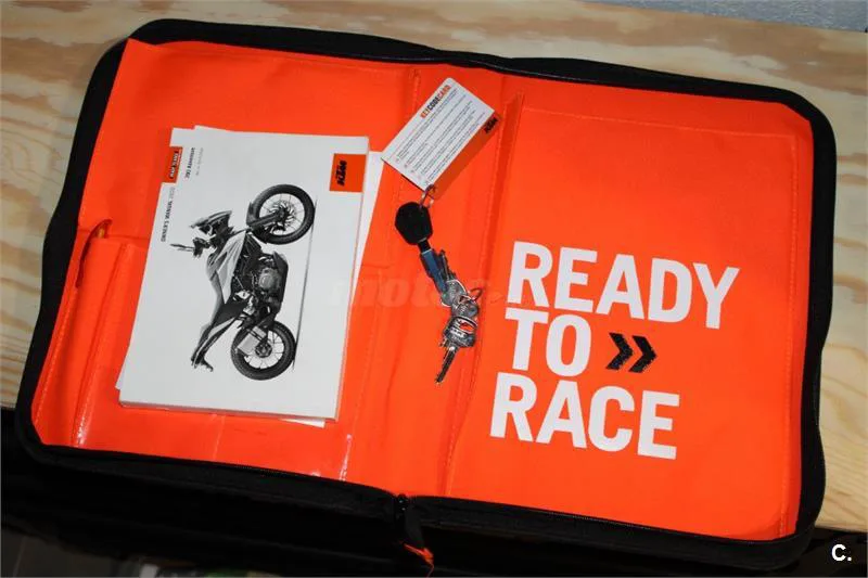 KTM 390 – Vista 15