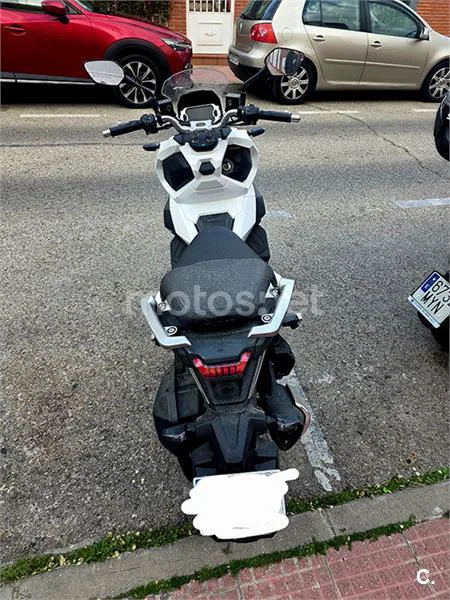 SYM ADX 125 – Vista 2