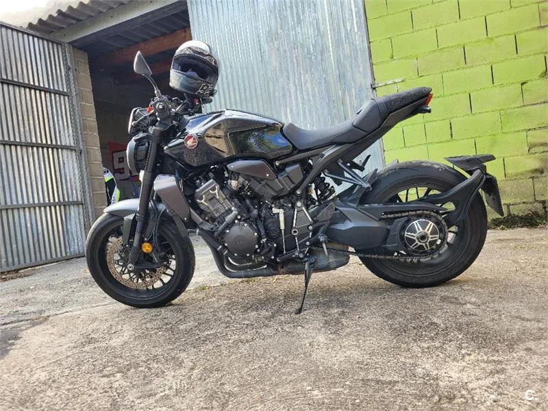 Honda CB 1000R – Vista 3